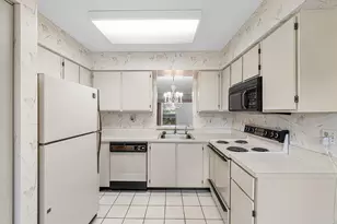 7286 Huntington Ln, Delray Beach, FL 33446 - Photo 10