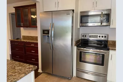 300 Waterway Drive S #105, Lantana, FL 33462 - Photo 6