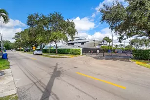 1720 SW 20th St, Fort Lauderdale, FL 33315 - Photo 36
