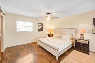 1100 NE 4th St, Hallandale Beach, FL 33009 - Photo 22