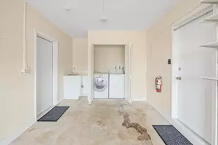 1100 NE 4th St, Hallandale Beach, FL 33009 - Photo 40