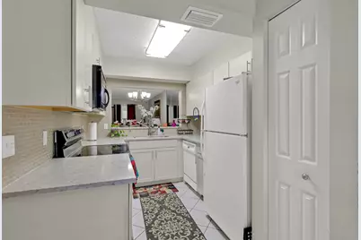 7843 Willow Spring Drive #615, Lake Worth, FL 33467 - Photo 12