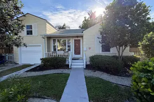 618 N Ocean Breeze, Lake Worth Beach, FL 33460 - Photo 2