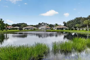 9818 Crescent View Dr S, Boynton Beach, FL 33437 - Photo 6