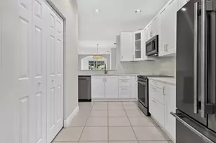 9818 Crescent View Dr S, Boynton Beach, FL 33437 - Photo 14