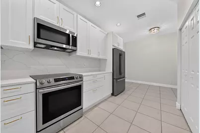 9818 Crescent View Drive S, Boynton Beach, FL 33437 - Photo 12