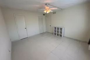9660 Sunrise Lakes Blvd, Sunrise, FL 33322 - Photo 14