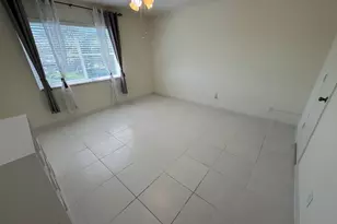 9660 Sunrise Lakes Blvd, Sunrise, FL 33322 - Photo 12