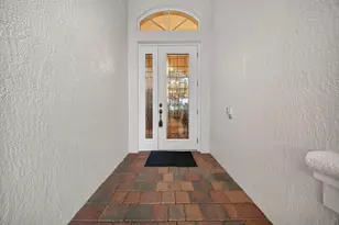 11715 SW Mountain Ash Cir, Port Saint Lucie, FL 34987 - Photo 8