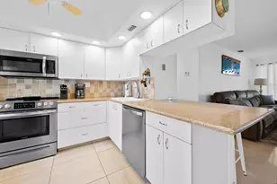 2824 NE 33rd Ct, Fort Lauderdale, FL 33306 - Photo 8