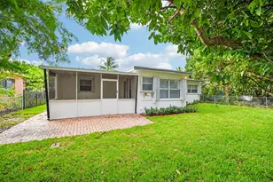 285 NE 165th St, Miami, FL 33162 - Photo 26