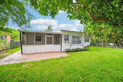 285 NE 165th Street, Miami, FL 33162 - Photo 26