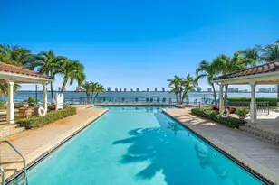 1010 Lake Shore Dr, Lake Park, FL 33403 - Photo 32