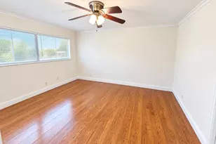 560 SE 23rd Ave, Pompano Beach, FL 33062 - Photo 2