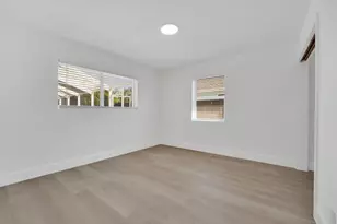 131 SE 4th Ave, Boynton Beach, FL 33435 - Photo 10