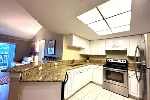 500 N Crestwood Ct N, Royal Palm Beach, FL 33411 - Photo 8