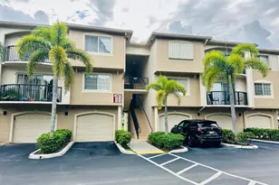 500 N Crestwood Ct N, Royal Palm Beach, FL 33411 - Photo 1