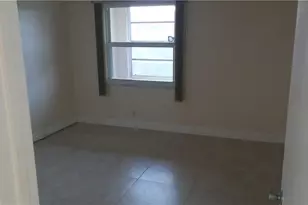 13355 SW 9th Ct, Pembroke Pines, FL 33027 - Photo 10