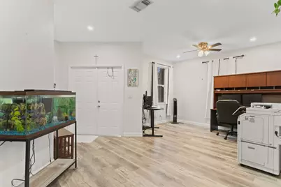 18413 NW 20th Street, Pembroke Pines, FL 33029 - Photo 4