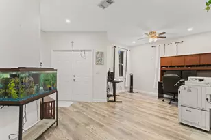 18413 NW 20th St, Pembroke Pines, FL 33029 - Photo 4