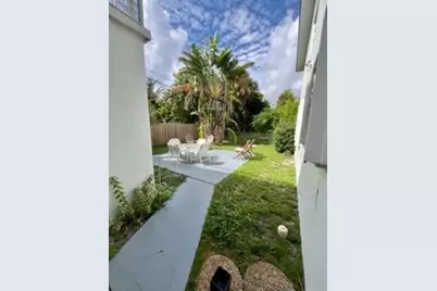 420 W Palm Street #27, Lantana, FL 33462 - Photo 4
