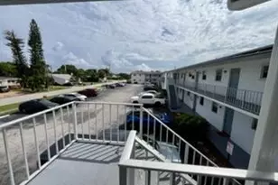420 W Palm St, Lantana, FL 33462 - Photo 6