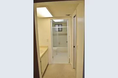 5130 Las Verdes Circle #121, Delray Beach, FL 33484 - Photo 10