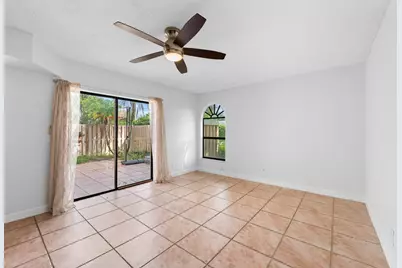 3770 Village Drive #B, Delray Beach, FL 33445 - Photo 6