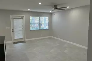 1064 Exeter D, Boca Raton, FL 33434 - Photo 4