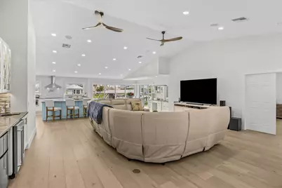 122 Queen Frederika Court, Hutchinson Island, FL 34949 - Photo 10