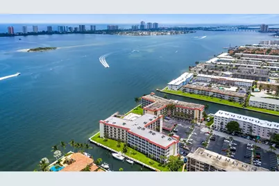 100 Paradise Harbour Boulevard #202, North Palm Beach, FL 33408 - Photo 18