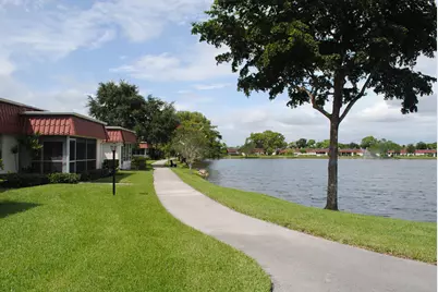 815 Salem Lane, Lake Worth, FL 33467 - Photo 4