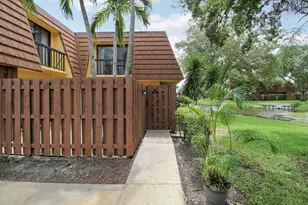 825 Center St, Jupiter, FL 33458 - Photo 44