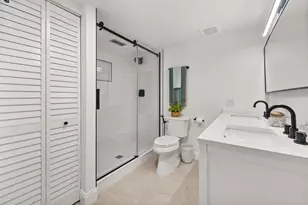1655 NE 115th St, Miami, FL 33181 - Photo 10