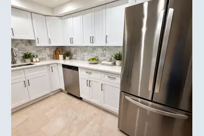 1655 NE 115th Street #10B, Miami, FL 33181 - Photo 6