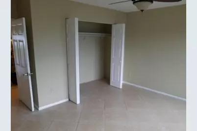 5725 Fernley Drive E #7, West Palm Beach, FL 33415 - Photo 4