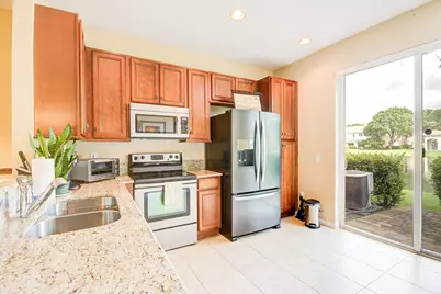 7401 Sarentino Lane #211, Boynton Beach, FL 33437 - Photo 6
