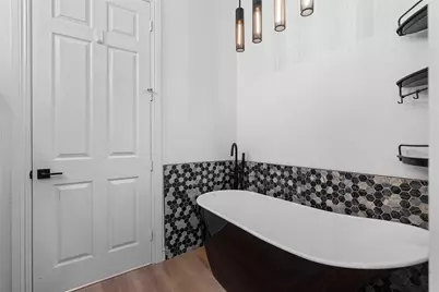 2243 NE 9th Avenue, Wilton Manors, FL 33305 - Photo 18