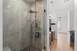 2243 NE 9th Ave, Wilton Manors, FL 33305 - Photo 22