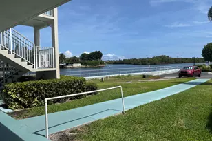 170 E Horizons E, Boynton Beach, FL 33435 - Photo 2