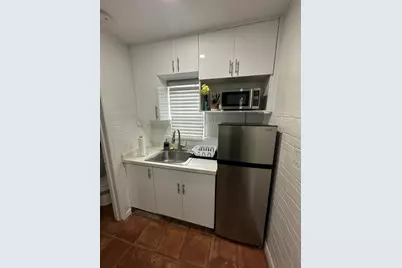 2703 NE 6th Avenue, Wilton Manors, FL 33334 - Photo 16
