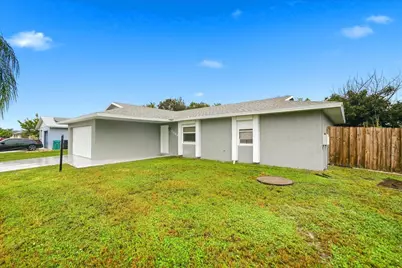 2066 SE Stonecrop Street, Port Saint Lucie, FL 34984 - Photo 2