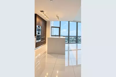 851 NE 1st Avenue #3502, Miami, FL 33132 - Photo 4