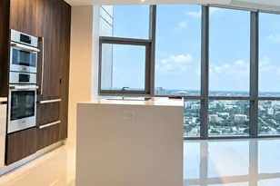 851 NE 1st Ave, Miami, FL 33132 - Photo 4