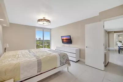 3701 N Country Club Drive #907, Aventura, FL 33180 - Photo 14
