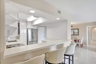 3701 N Country Club Dr, Aventura, FL 33180 - Photo 10