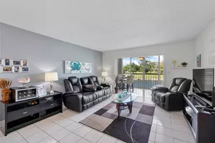 7807 Golf Cir Dr, Margate, FL 33063 - Photo 4