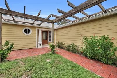 351 SW Dwight Avenue, Port Saint Lucie, FL 34983 - Photo 2