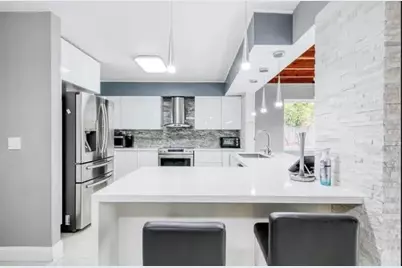 1905 N 45th Avenue, Hollywood, FL 33021 - Photo 6