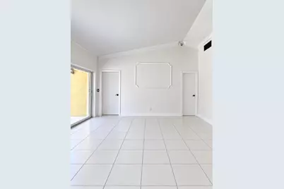 2465 Kimmie Drive, Hollywood, FL 33026 - Photo 8